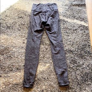 Lululemon yoga pants
